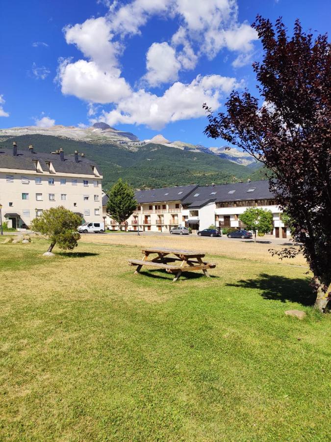 Apartamento El Roble Villanúa Eksteriør billede