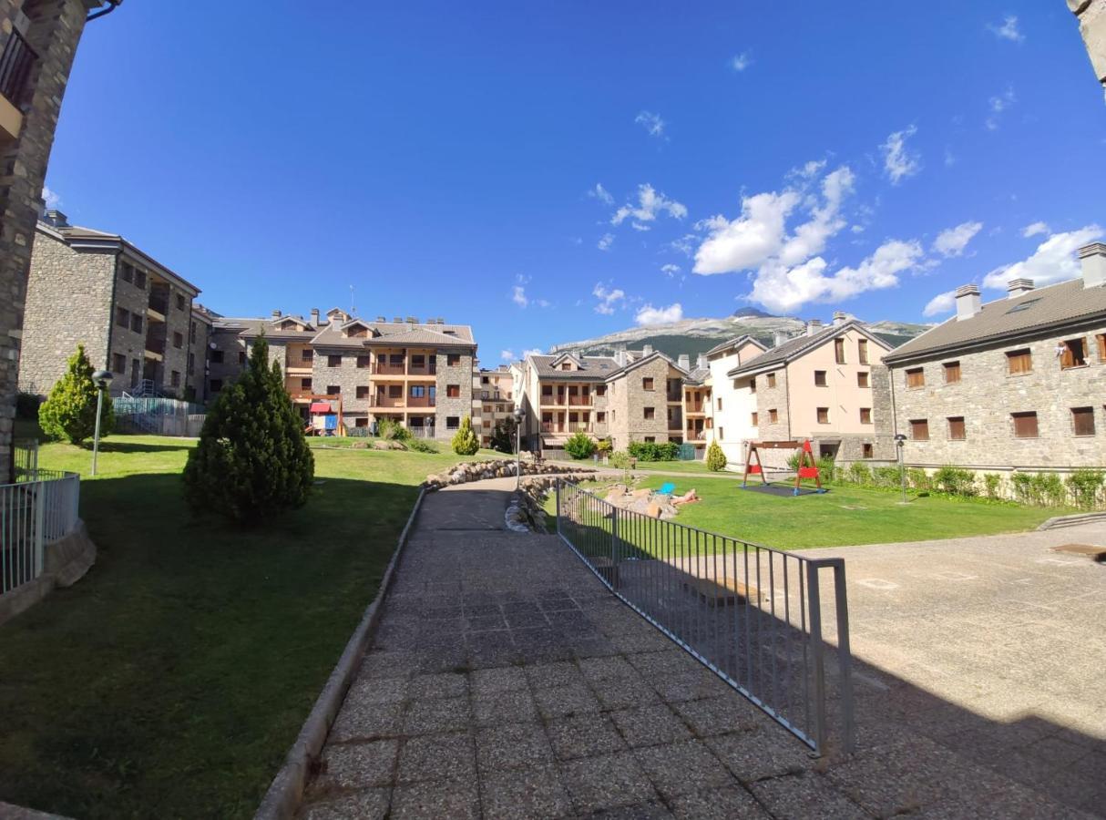 Apartamento El Roble Villanúa Eksteriør billede